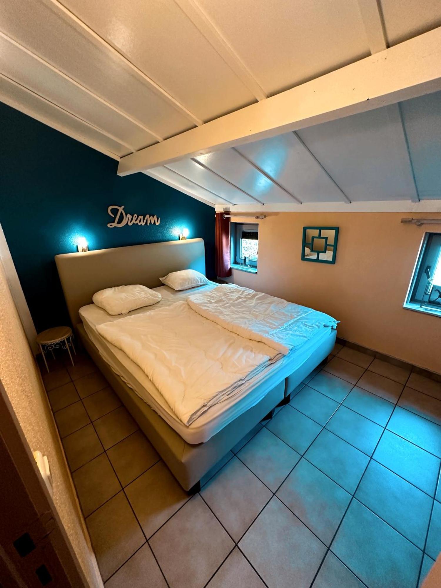 Zeepark Zeewind Hotell Bredene Exteriör bild